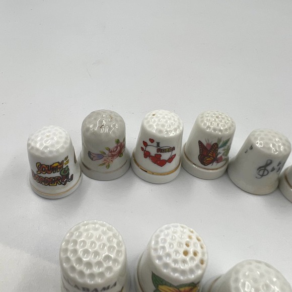 Huge Lot Vintage Porcelain State Bird Thimbles Collectable Souvenir Lot 16 Piece - Picture 3 of 6